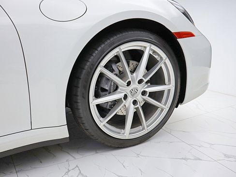 Used 2020 Porsche 911 Carrera image 17