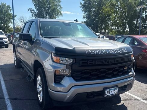Used 2023 Chevrolet Silverado 1500 Custom AWD/4WD image 5