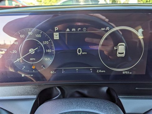 Certified 2025 Kia Sportage SX image 36