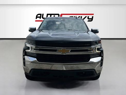 Used 2022 Chevrolet Silverado 1500 LT AWD/4WD image 2