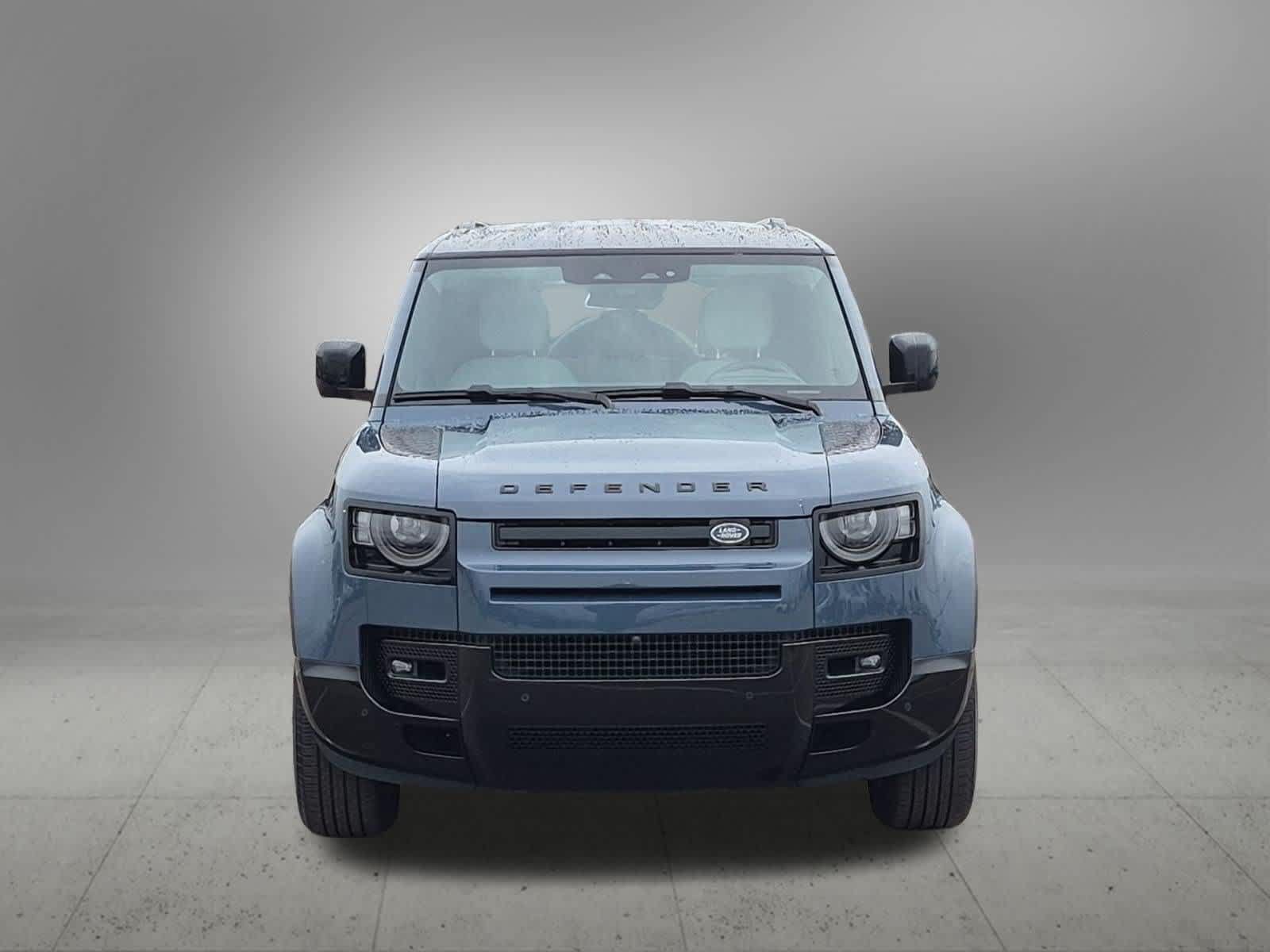 Certified 2025 Land Rover Defender 110 X-Dynamic SE AWD/4WD image 9