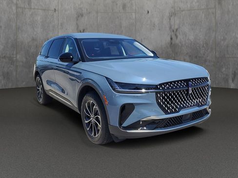 New 2026 Lincoln Nautilus Premier AWD/4WD image 32