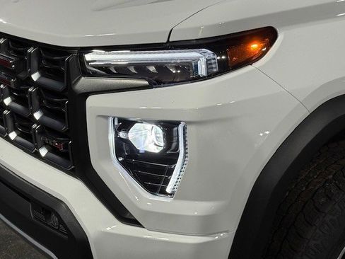 New 2026 GMC Canyon AT4 w/ Technology Plus Package image 11