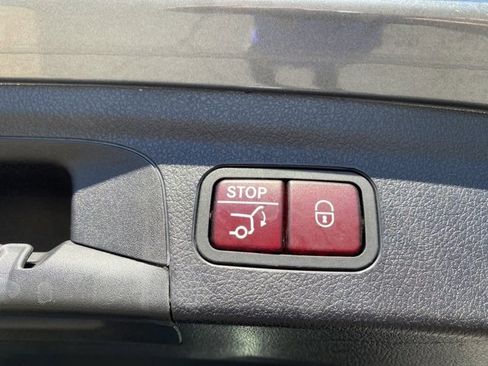 Used 2023 Mercedes-Benz GLE 350 4MATIC image 8