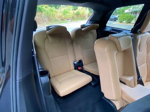 Used 2018 Volvo XC90 T6 Momentum w/ Convenience Package AWD/4WD image 53