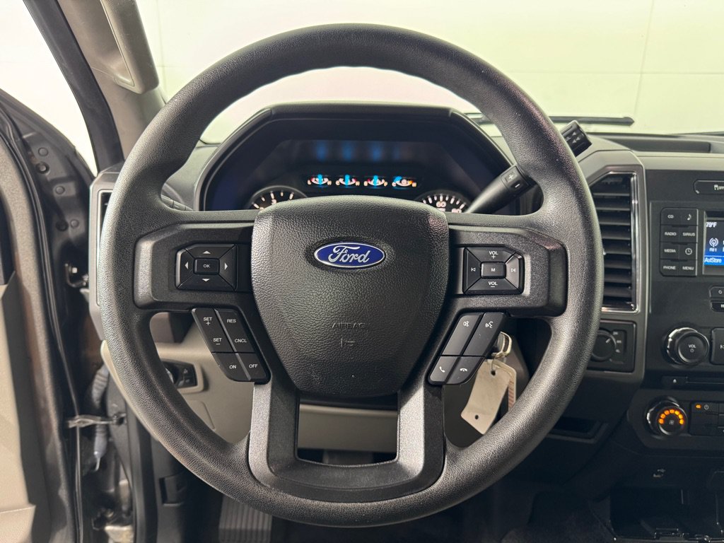 Used 2017 Ford F150 XLT AWD/4WD image 12