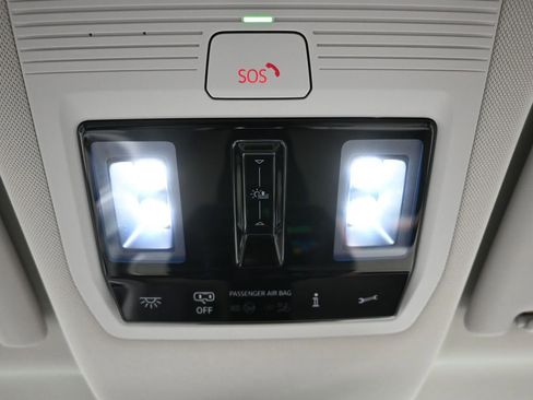 New 2025 Volkswagen ID. Buzz 1st Edition image 26