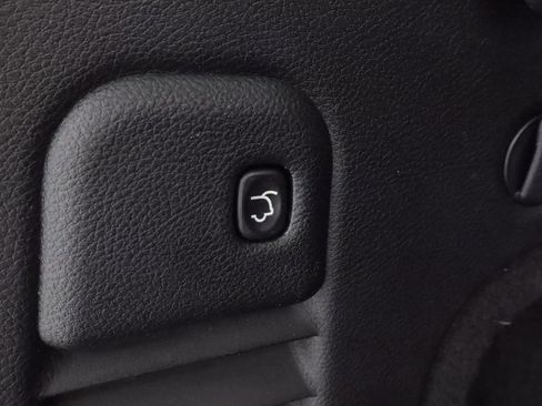 Used 2015 Jeep Grand Cherokee Altitude AWD/4WD image 19