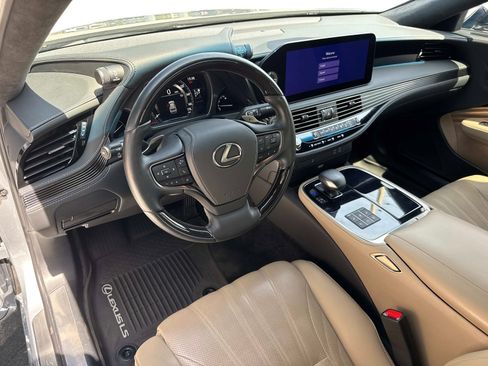 Certified 2023 Lexus LS 500 AWD w/ Interior Upgrade Package image 21