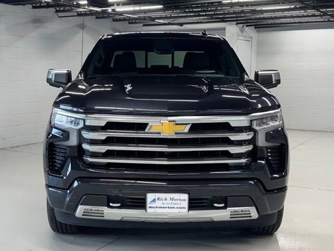 Used 2023 Chevrolet Silverado 1500 High Country w/ Technology Package image 9