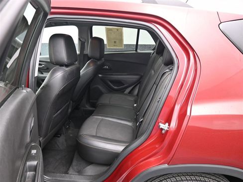 Used 2020 Chevrolet Trax LT w/ Driver Confidence Package image 10