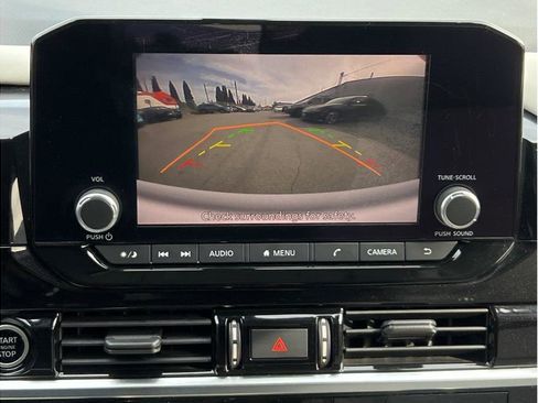 Used 2022 Nissan Pathfinder SV w/ Cargo Package FWD image 16
