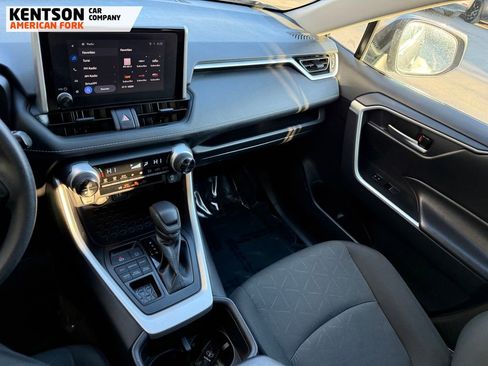 Used 2025 Toyota RAV4 XLE image 24