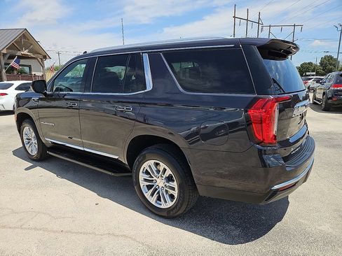 Used 2024 GMC Yukon SLT RWD image 4
