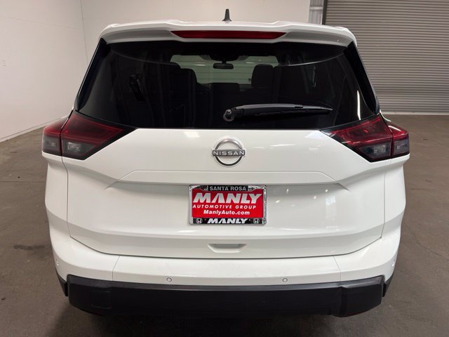 Used 2024 Nissan Rogue S FWD image 4