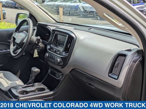 Used 2018 Chevrolet Colorado W/T AWD/4WD image 33