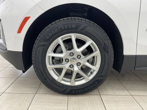Certified 2024 Chevrolet Equinox LT AWD/4WD image 7