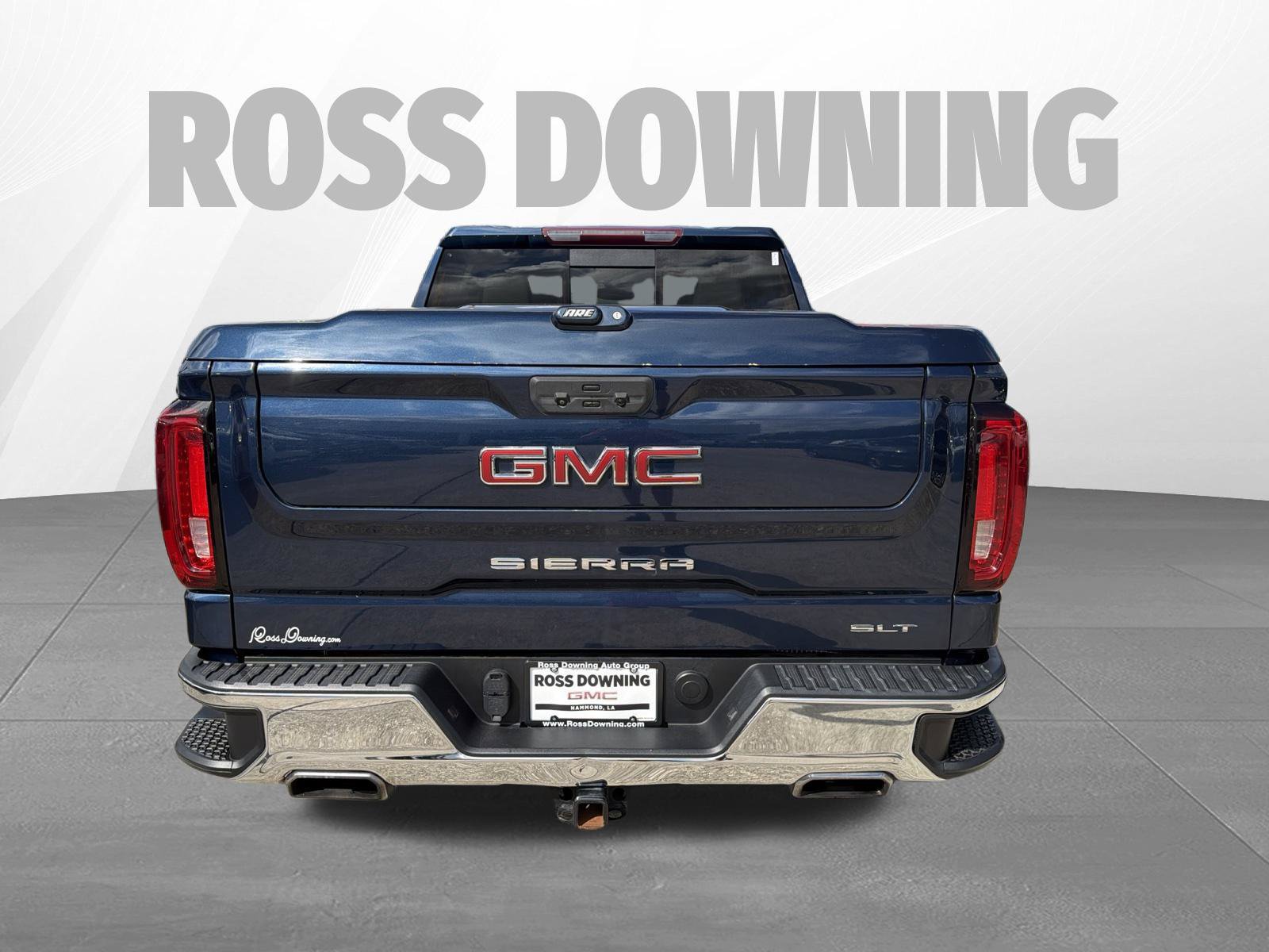 Used 2023 GMC Sierra 1500 SLT AWD/4WD image 5