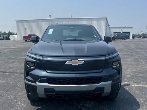 New 2025 Chevrolet Silverado EV LT image 2