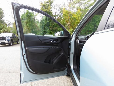 Used 2022 Chevrolet Equinox LT image 10