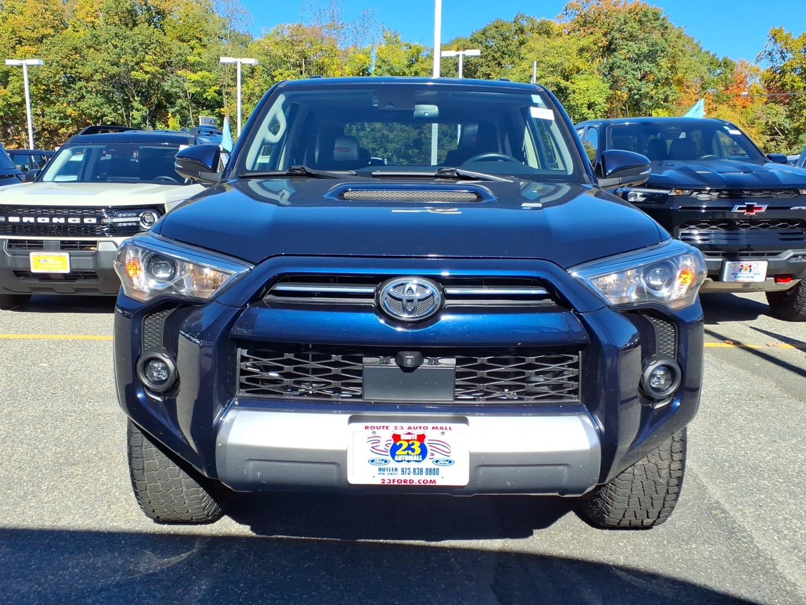 Used 2023 Toyota 4Runner TRD Off-Road Premium w/ Off Road Premium Plus Package AWD/4WD image 2