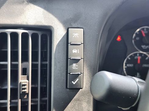 Used 2022 Chevrolet Express 3500 w/ Power Convenience Package RWD image 17
