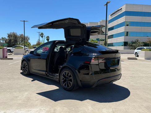 Used 2024 Tesla Model X AWD/4WD image 12