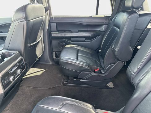 Used 2020 Ford Expedition XLT w/ Equipment Group 202A RWD image 14