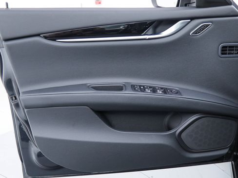 Certified 2023 Maserati Ghibli Modena RWD image 14