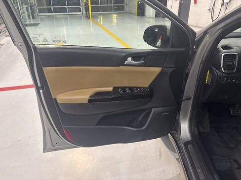 Used 2020 Kia Sportage SX image 12