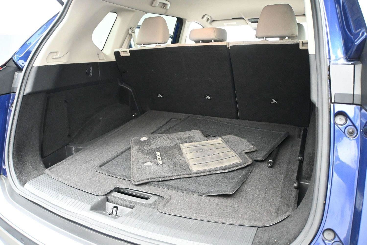 Certified 2021 Nissan Rogue SV AWD/4WD image 16