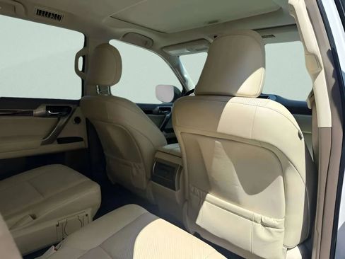 Used 2018 Lexus GX 460 Luxury w/ Sport Design Package image 24