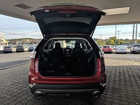 Used 2020 Ford Edge SEL w/ Convenience Package image 8