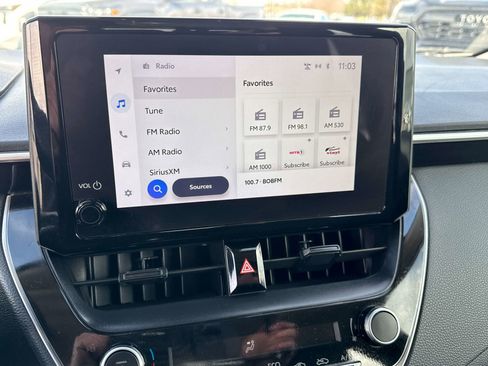 Used 2023 Toyota Corolla LE image 21