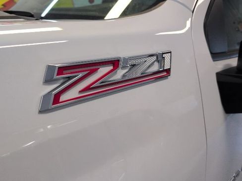 New 2026 Chevrolet Silverado 3500 LT w/ All Star Edition AWD/4WD image 9