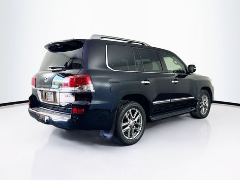 Used 2013 Lexus LX 570 4WD image 9