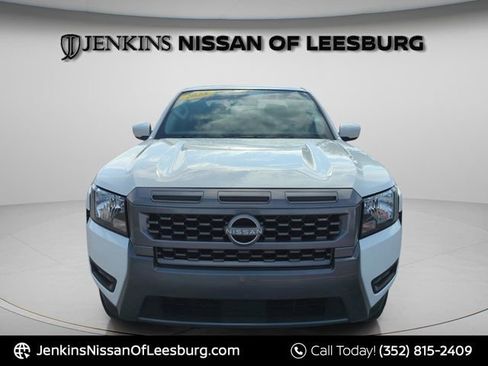 Certified 2025 Nissan Frontier SV w/ SV Convenience Package RWD image 15