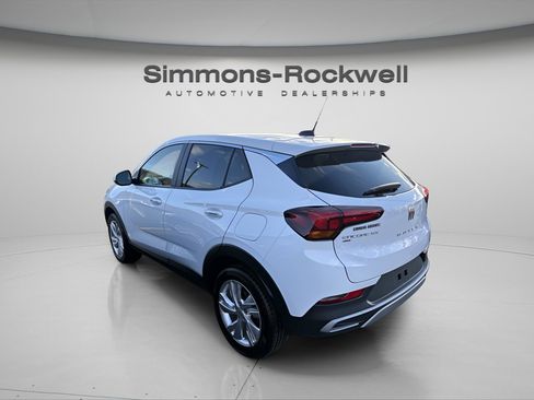 Used 2025 Buick Encore GX Preferred image 3