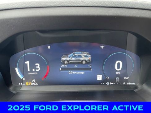 New 2025 Ford Explorer Active w/ Active Comfort Package image 2