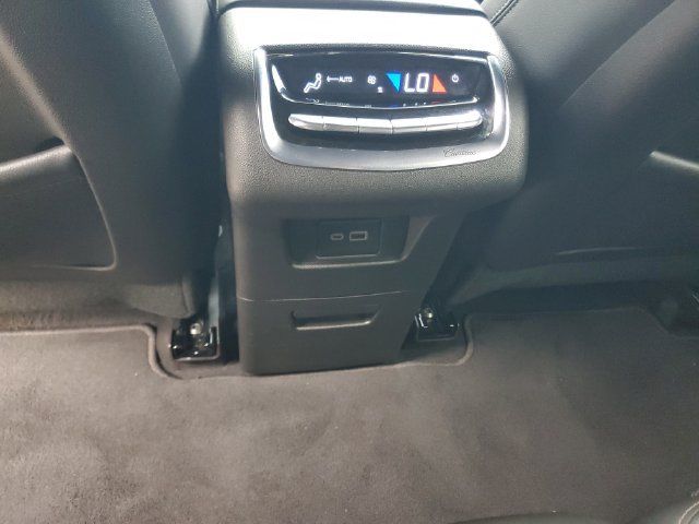 Certified 2024 Cadillac XT6 Luxury FWD image 16