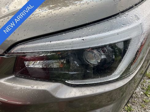 Used 2021 Subaru Forester Limited w/ Popular Package #3 AWD/4WD image 8