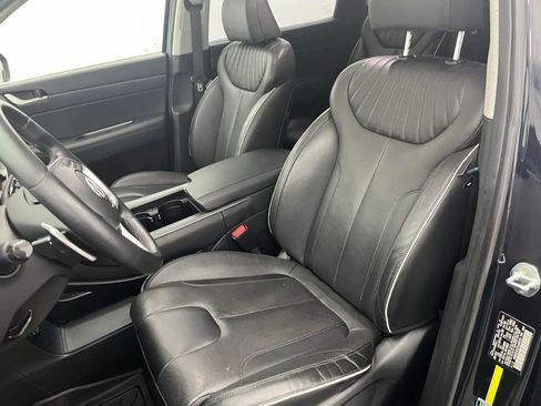 Used 2023 Hyundai Palisade Limited image 19
