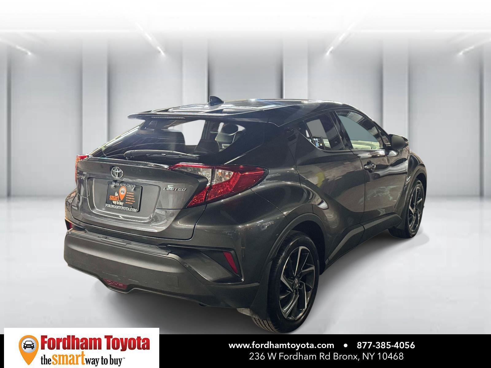 Used 2020 Toyota C-HR Limited FWD image 7