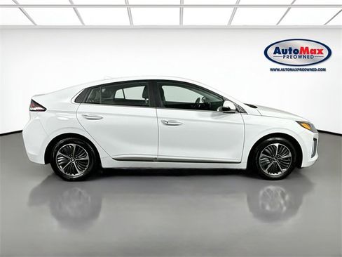 Used 2022 Hyundai Ioniq Limited image 10