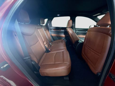 Used 2019 Cadillac XT5 Luxury FWD image 26