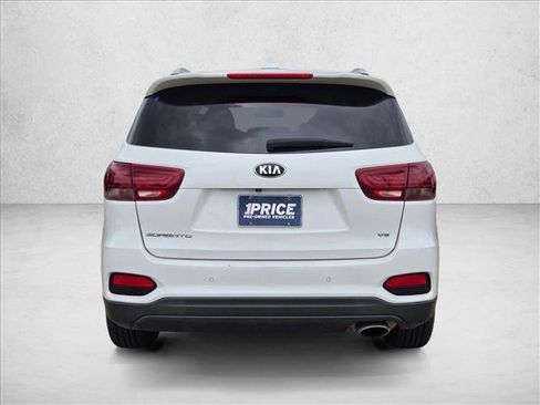 Used 2019 Kia Sorento FWD V6 w/ LX V6 Convenience Package image 6
