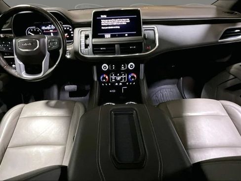 Used 2021 GMC Yukon XL SLT w/ SLT Premium Package AWD/4WD image 20