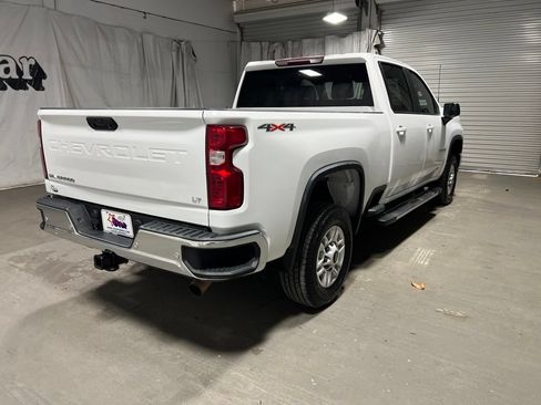 Used 2022 Chevrolet Silverado 2500 LT AWD/4WD image 7
