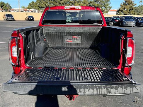 Used 2019 GMC Canyon SLE w/ Driver Alert Package image 25