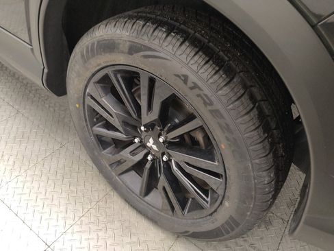 Used 2024 Mitsubishi Eclipse Cross LE AWD/4WD image 31